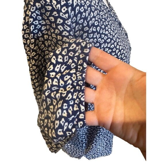 Amazon Essentials Women's M 3/4 Sleeve Button Popover Shirt Navy White Petals - Picture 8 of 11